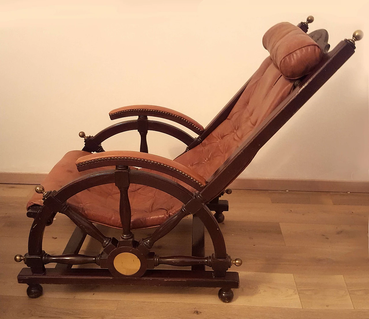 The Great-Eastern Liverpool 1811 red leather and mahogany armchair, 1960s 4