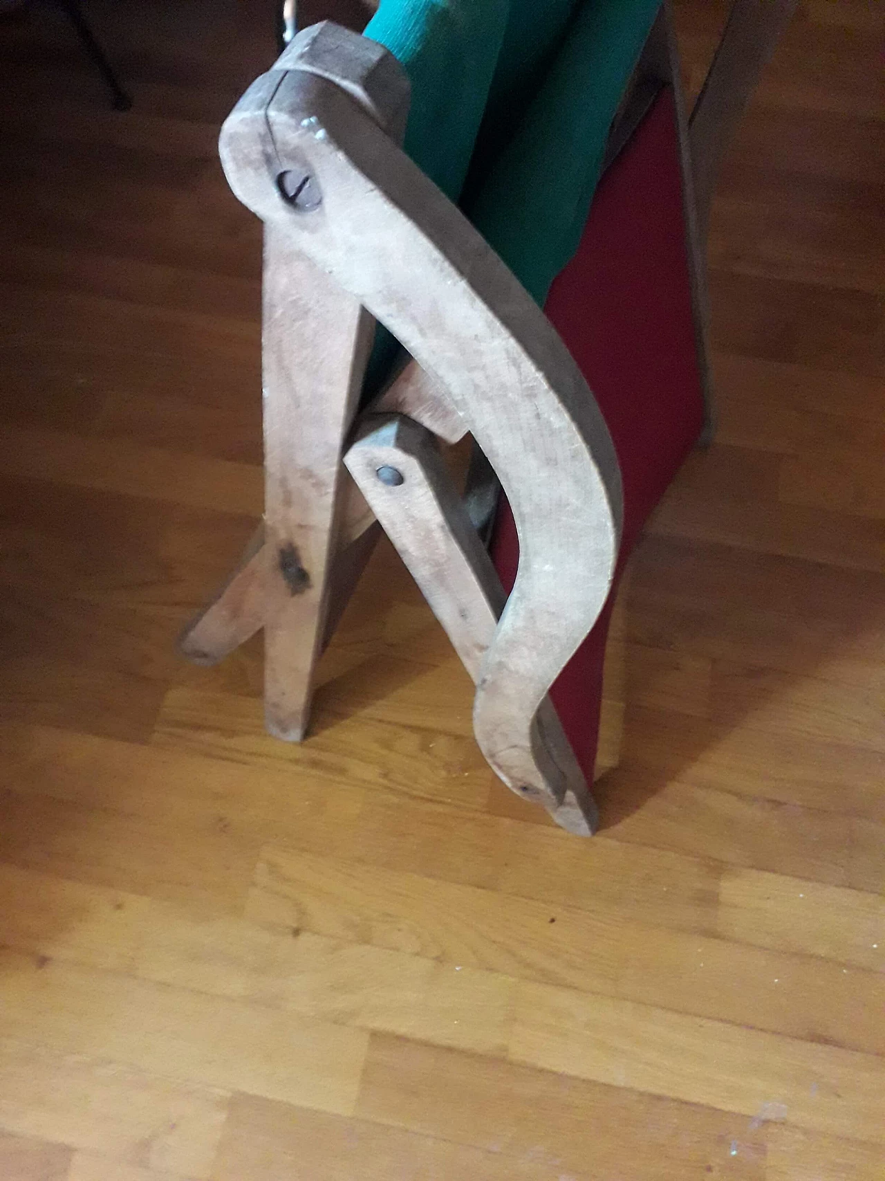 Wood, red and green canvas and jute folding armchair, 1930s 12