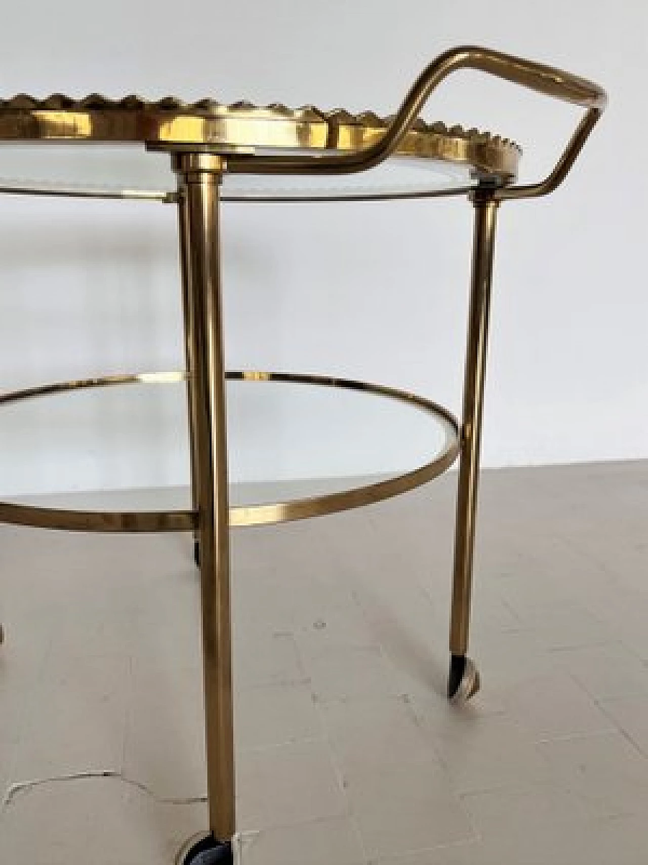 Brass and glass trolley from Vereinigte Werkstätten Collection, 1960s 11