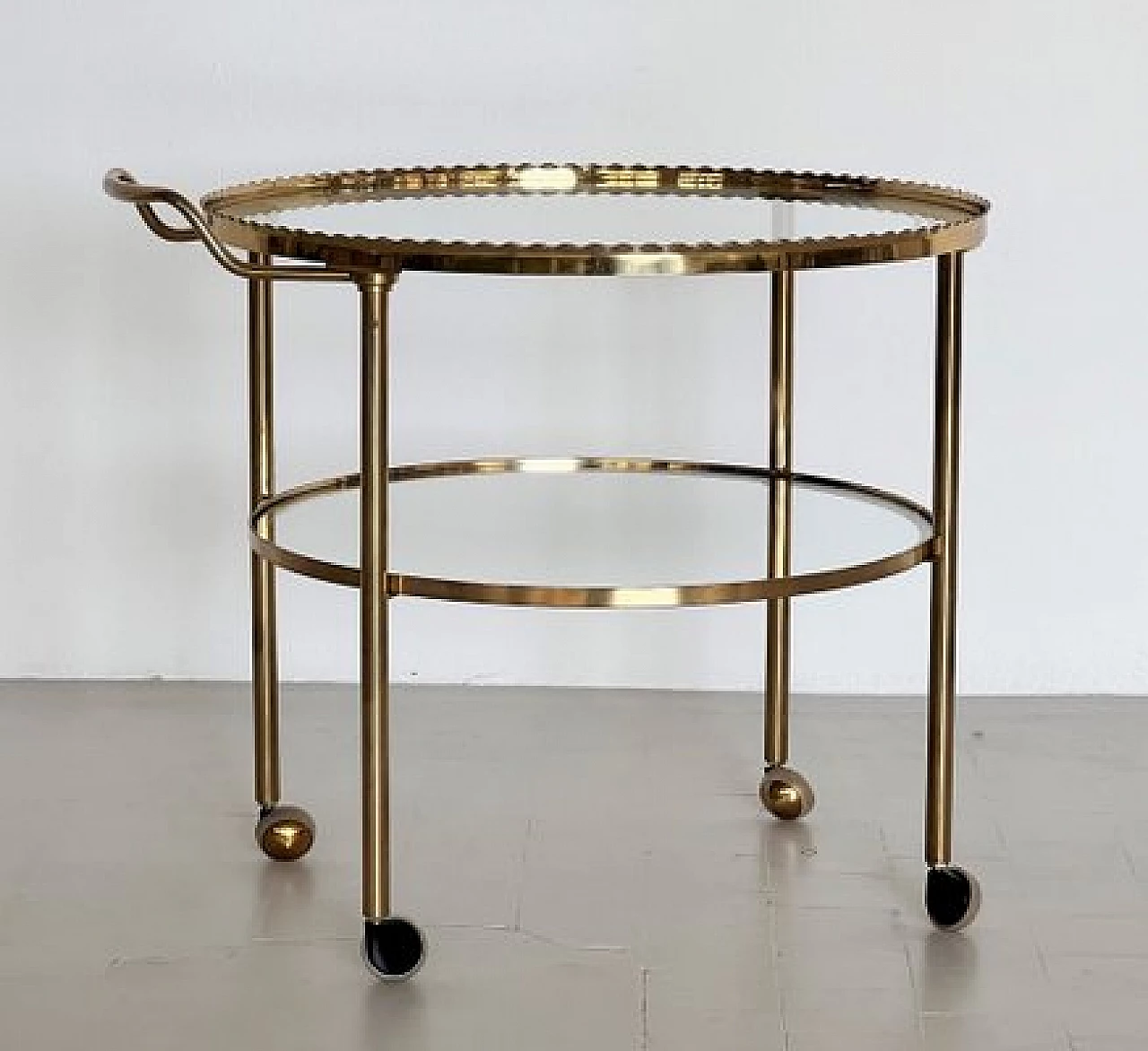 Brass and glass trolley from Vereinigte Werkstätten Collection, 1960s 15