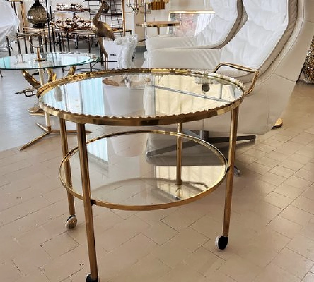 Brass and glass trolley from Vereinigte Werkstätten Collection, 1960s 16