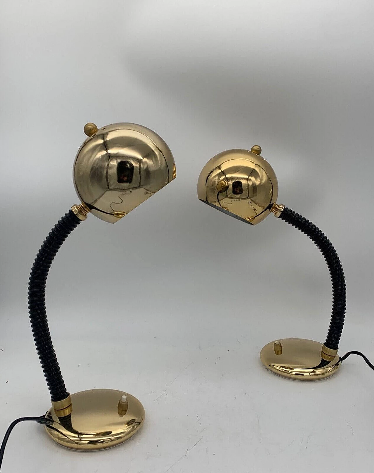 Pair of plastic and brass-plated iron table lamps, 1970s 4