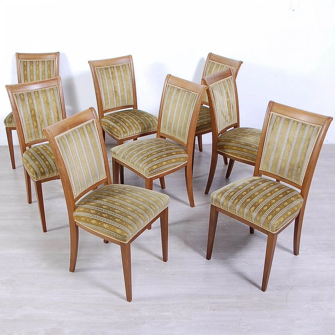 8 Art Deco chairs in wood and velvet, 1940s 2