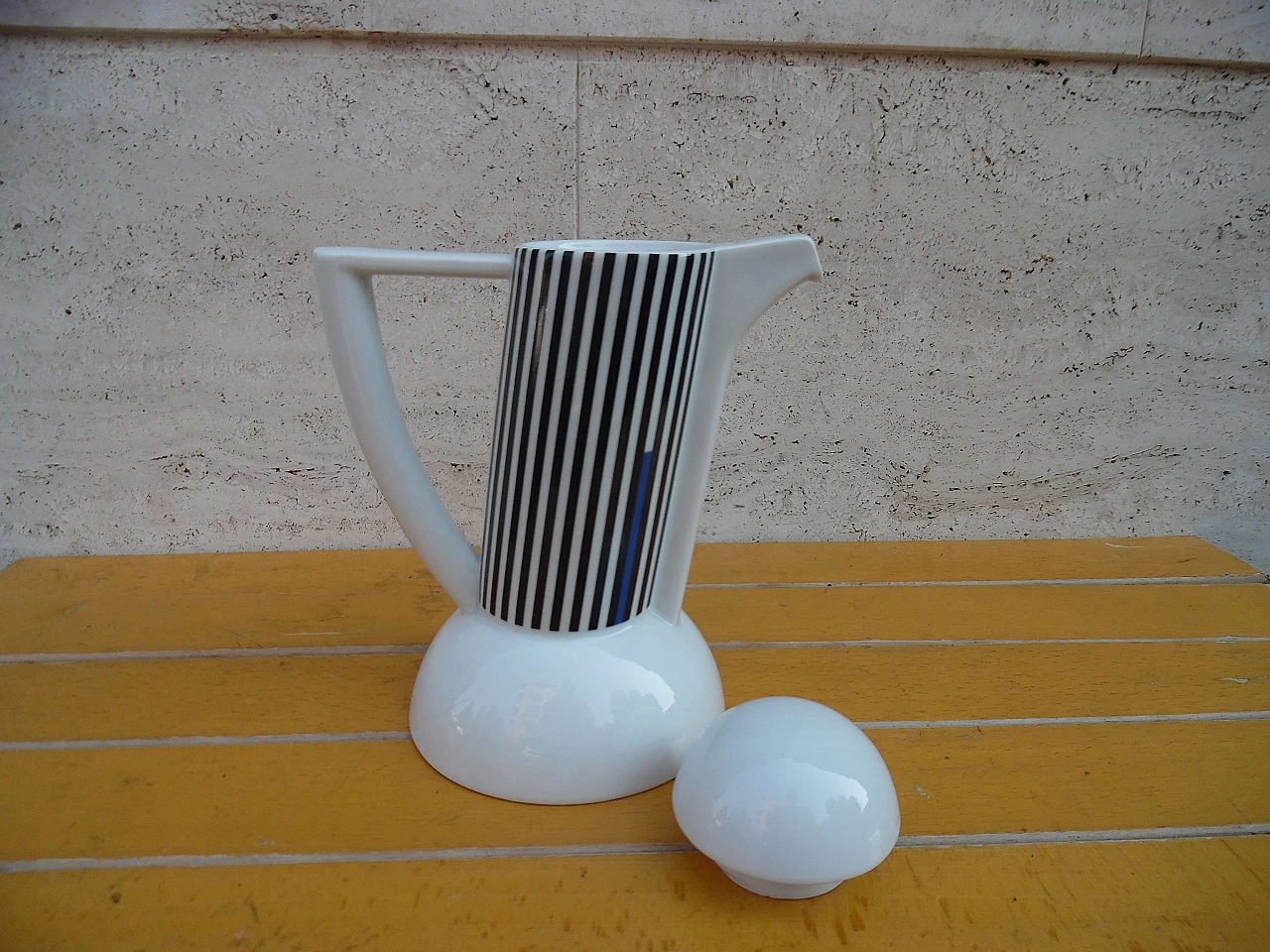 Memphis style ceramic teapot by Arzberg, 1980s 4