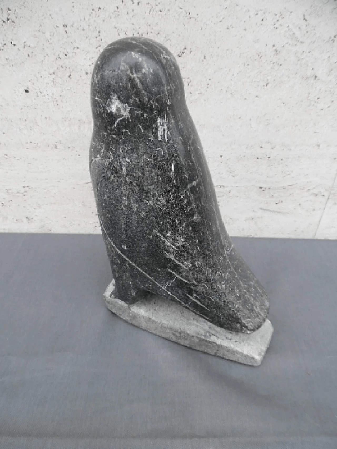 Inuit stone owl sculpture by Canada Eskimo Art Esquimau, 1970s 6