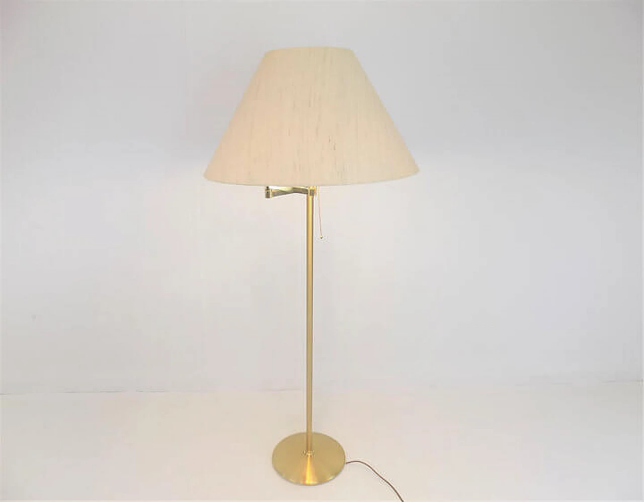 Brass floor lamp with swivel arm, late 20th century 8