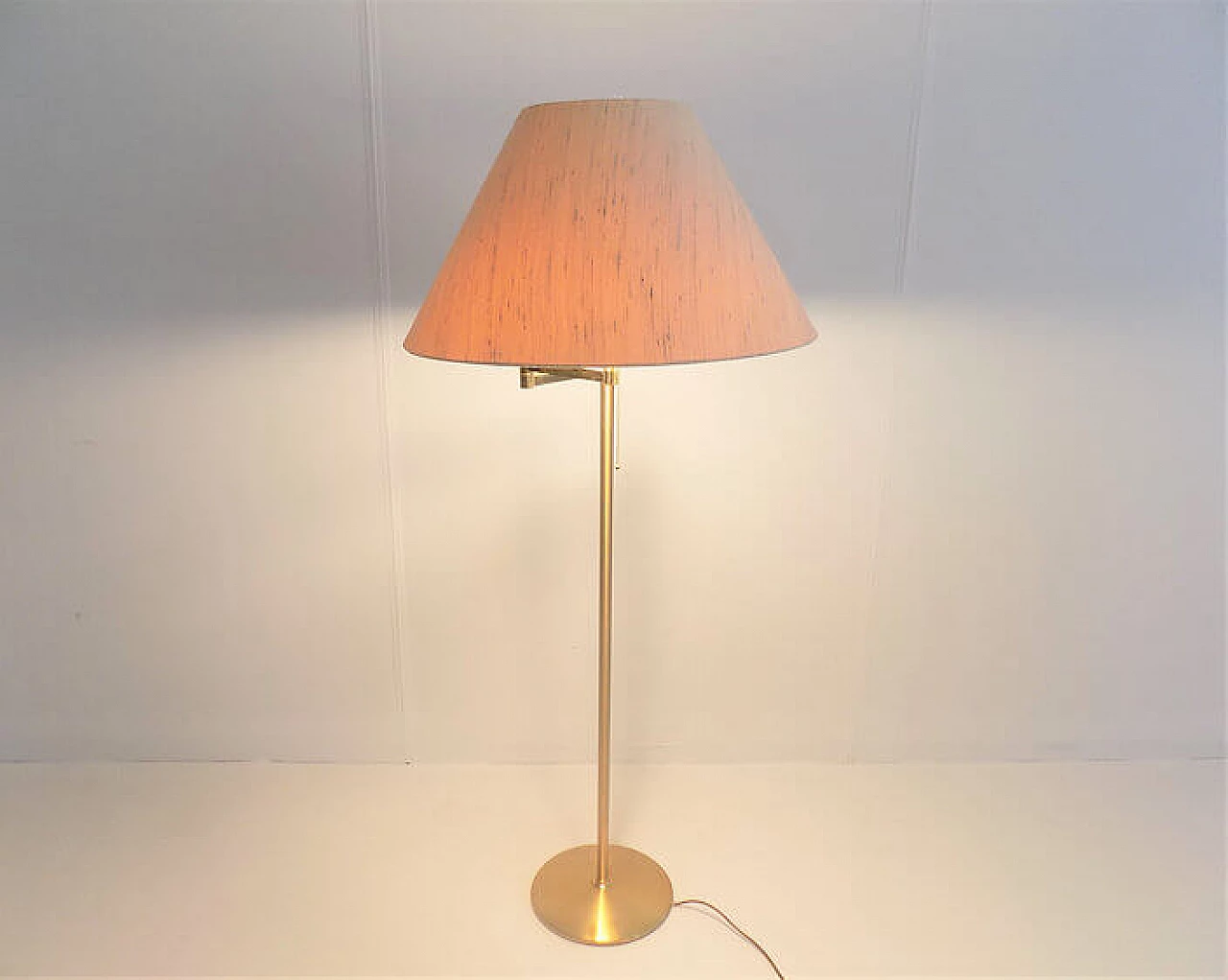 Brass floor lamp with swivel arm, late 20th century 14