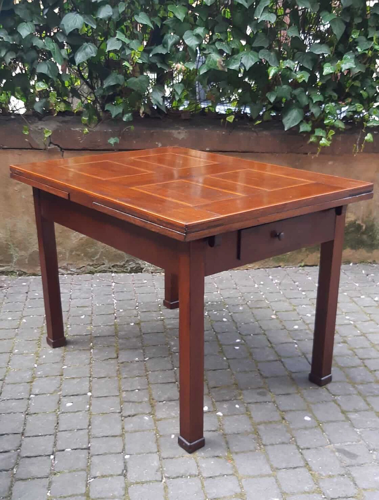 Extending oak table with threaded top in Empire style, 19th century 1