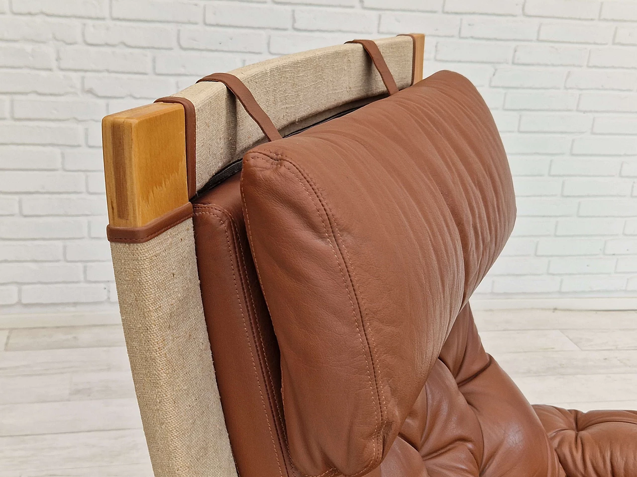 Danish leather and curved beech armchair by Jeki Møbler, 1980s 2