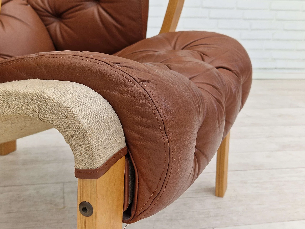 Danish leather and curved beech armchair by Jeki Møbler, 1980s 3