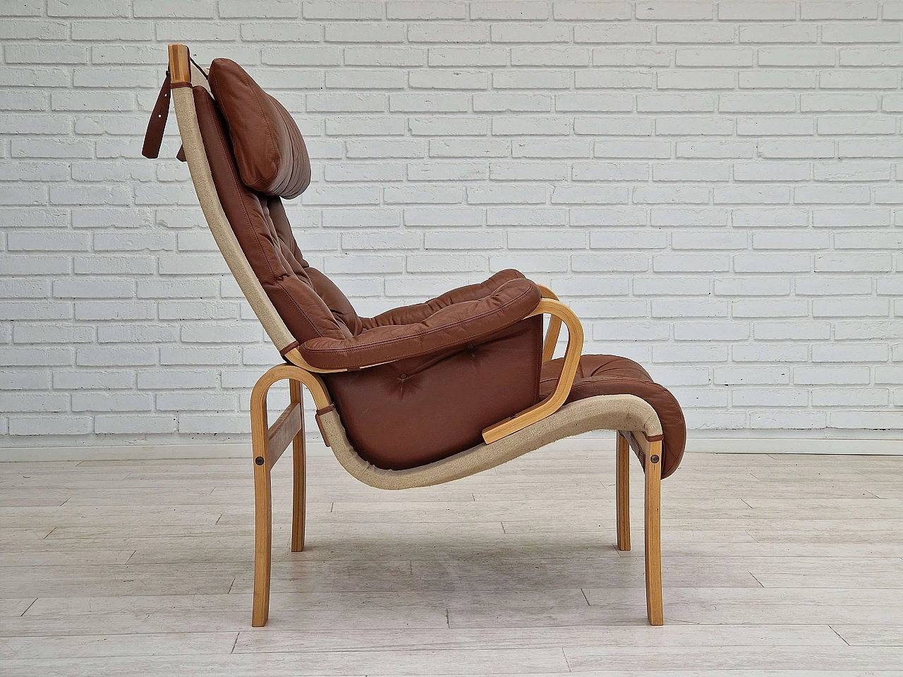 Danish leather and curved beech armchair by Jeki Møbler, 1980s 9