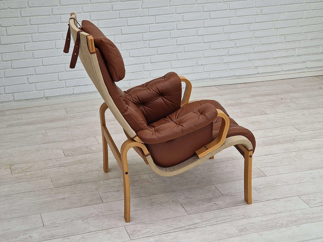 Danish leather and curved beech armchair by Jeki Møbler, 1980s 10