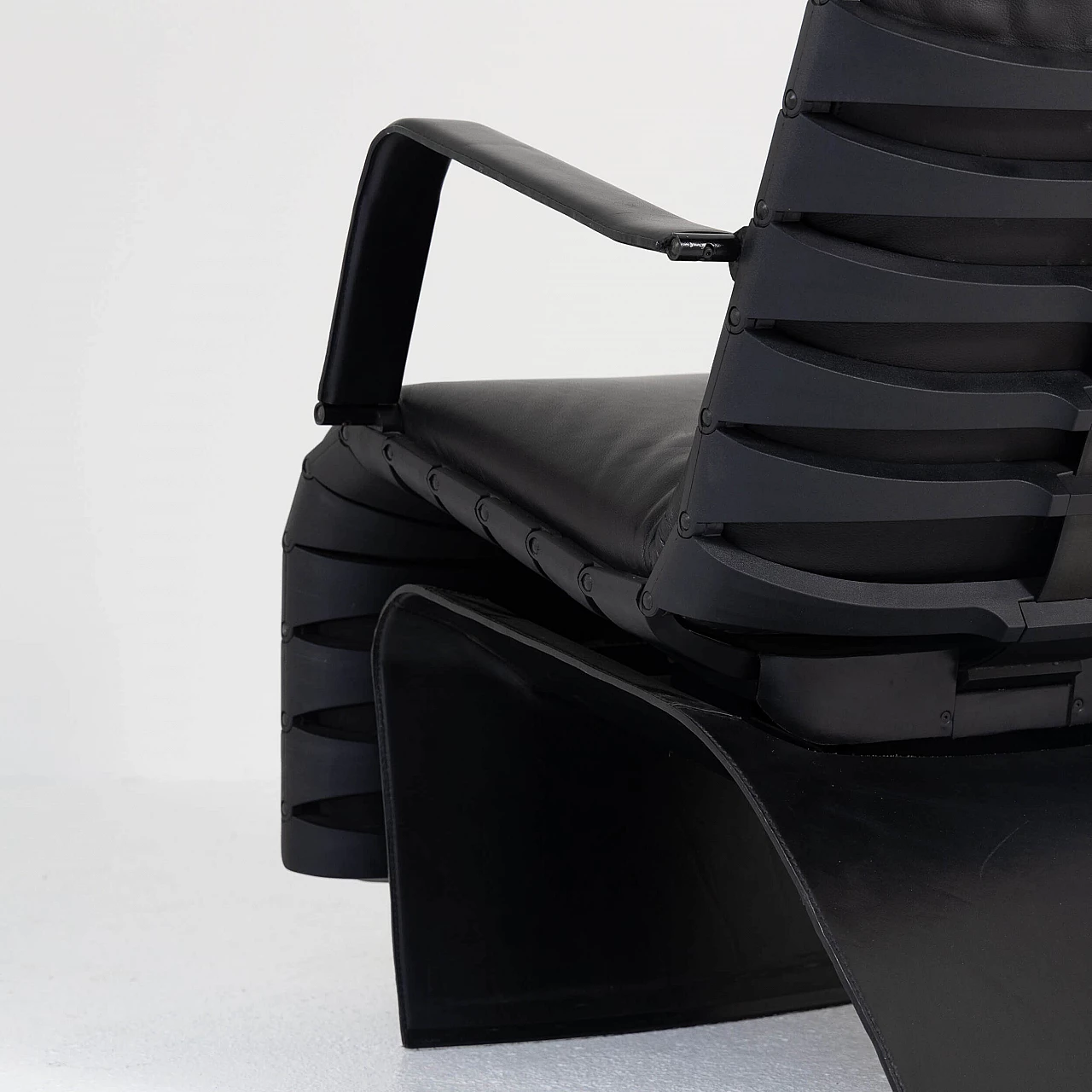 Antropovarius armchair by Ferdinand Porsche for Poltrona Frau, 1980s 3