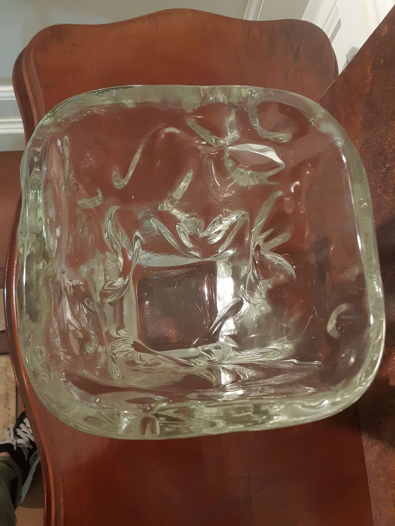 Wavy transparent blown glass vase, 1950s 4