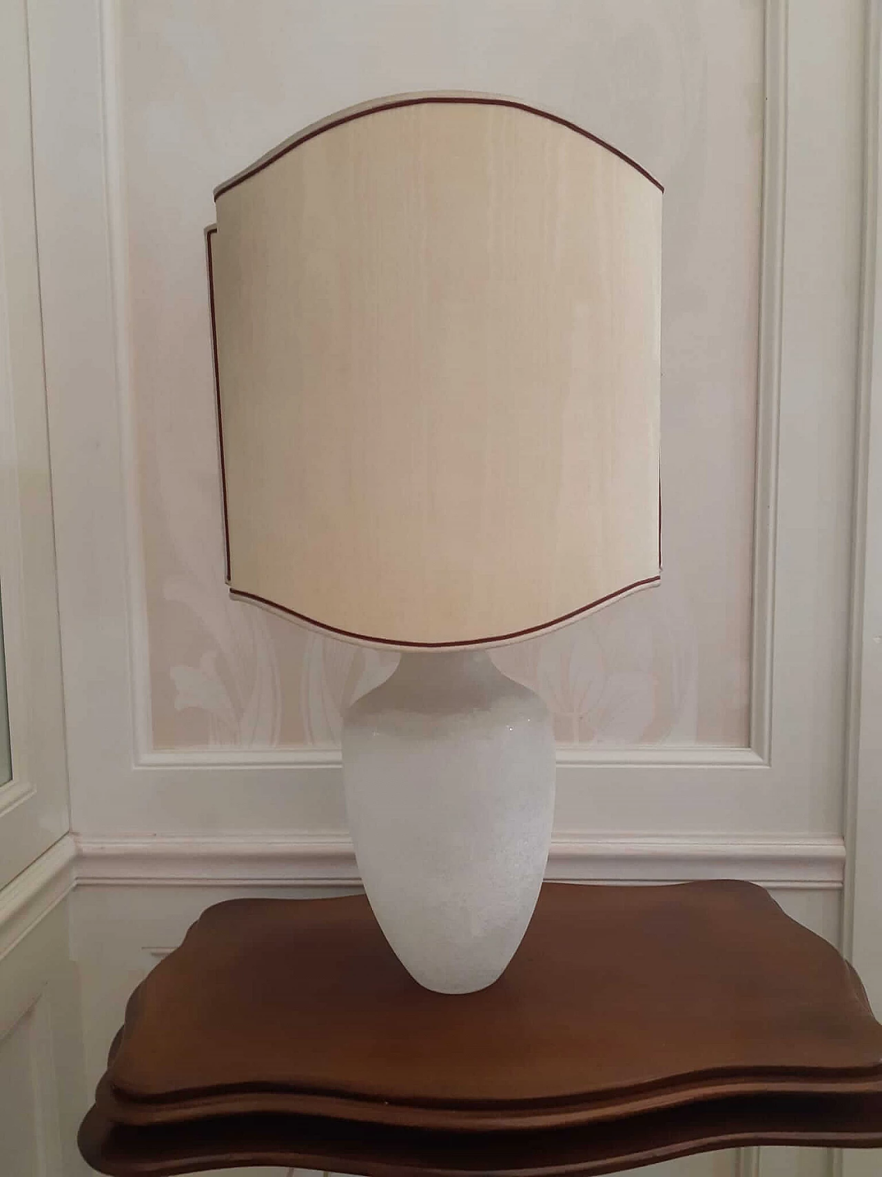 Table lamp with white Scavo glass base by Seguso, 1970s 3