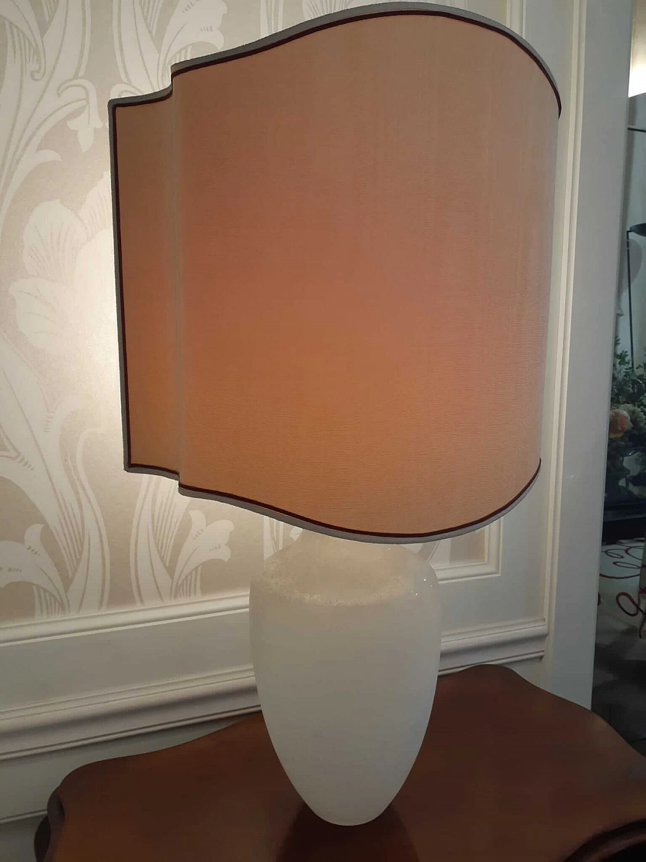 Table lamp with white Scavo glass base by Seguso, 1970s 7