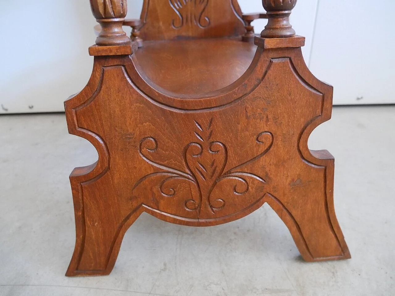 Solid beech vase holder with floral carvings, 1960s 9