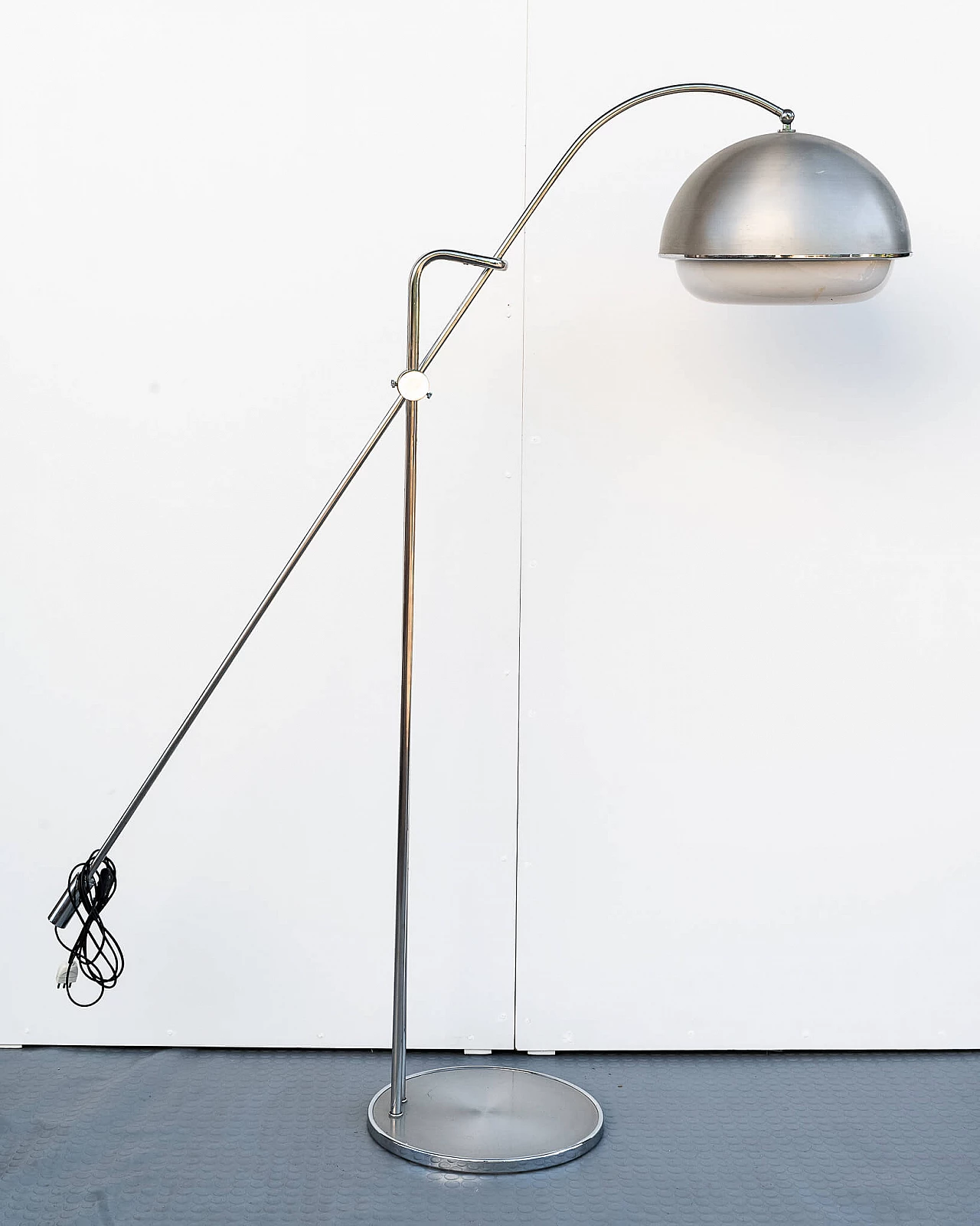 Giraffe metal floor lamp by Filvem, 1970s 8