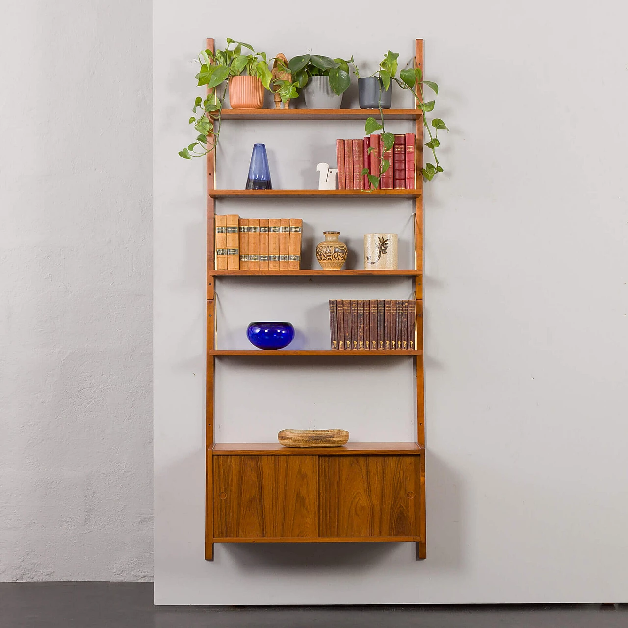 Libreria danese in teak nello stile di Sorensen e Cadovius, anni '60 1