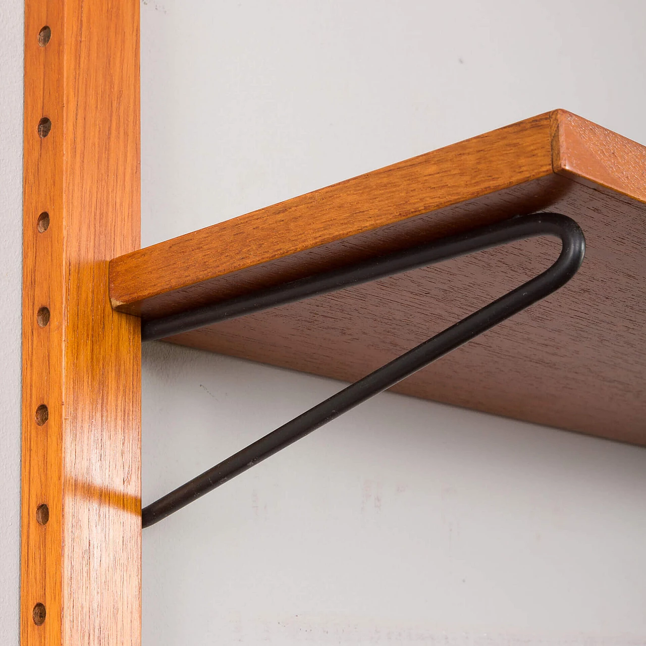 Teak hanging bookcase in the style of Cadovius and Sorensen, 1960s 15