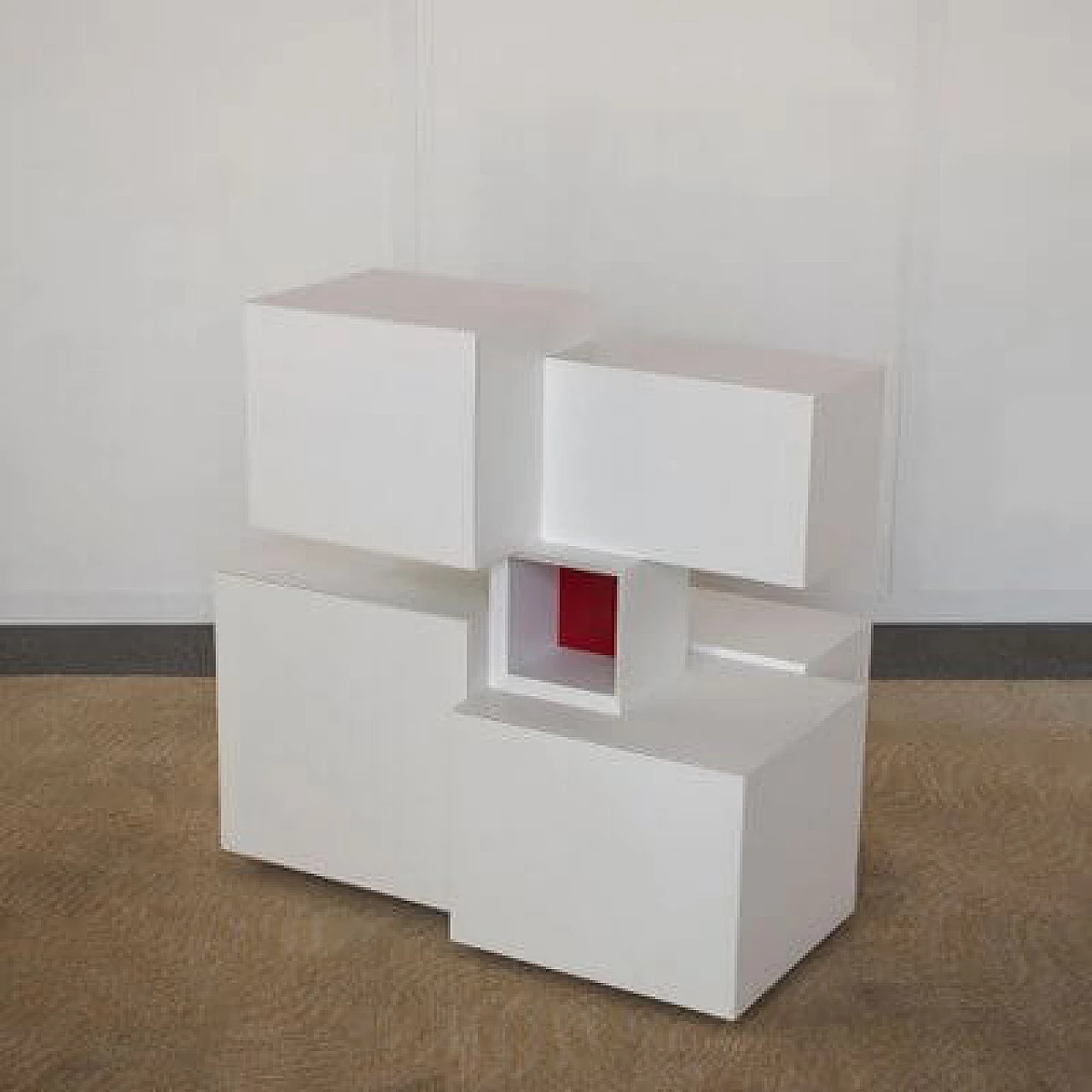 White lacquered wooden cabinet with red central insert in the style of Ludovico Acerbis, 1970s 5