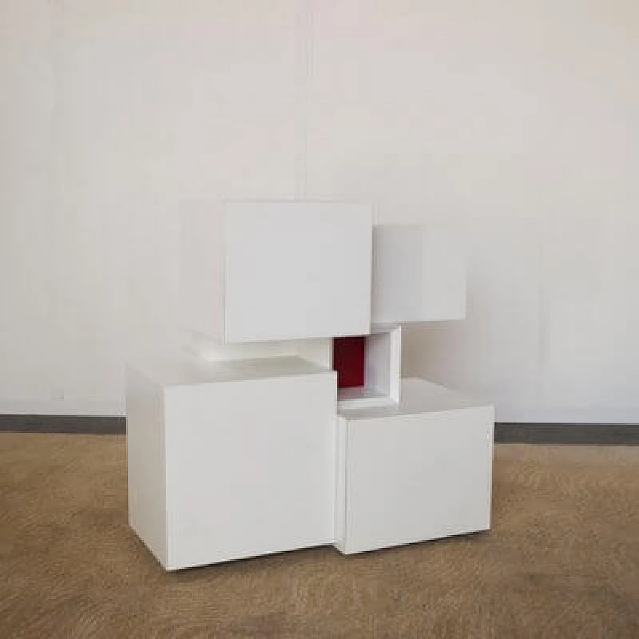 White lacquered wooden cabinet with red central insert in the style of Ludovico Acerbis, 1970s 8