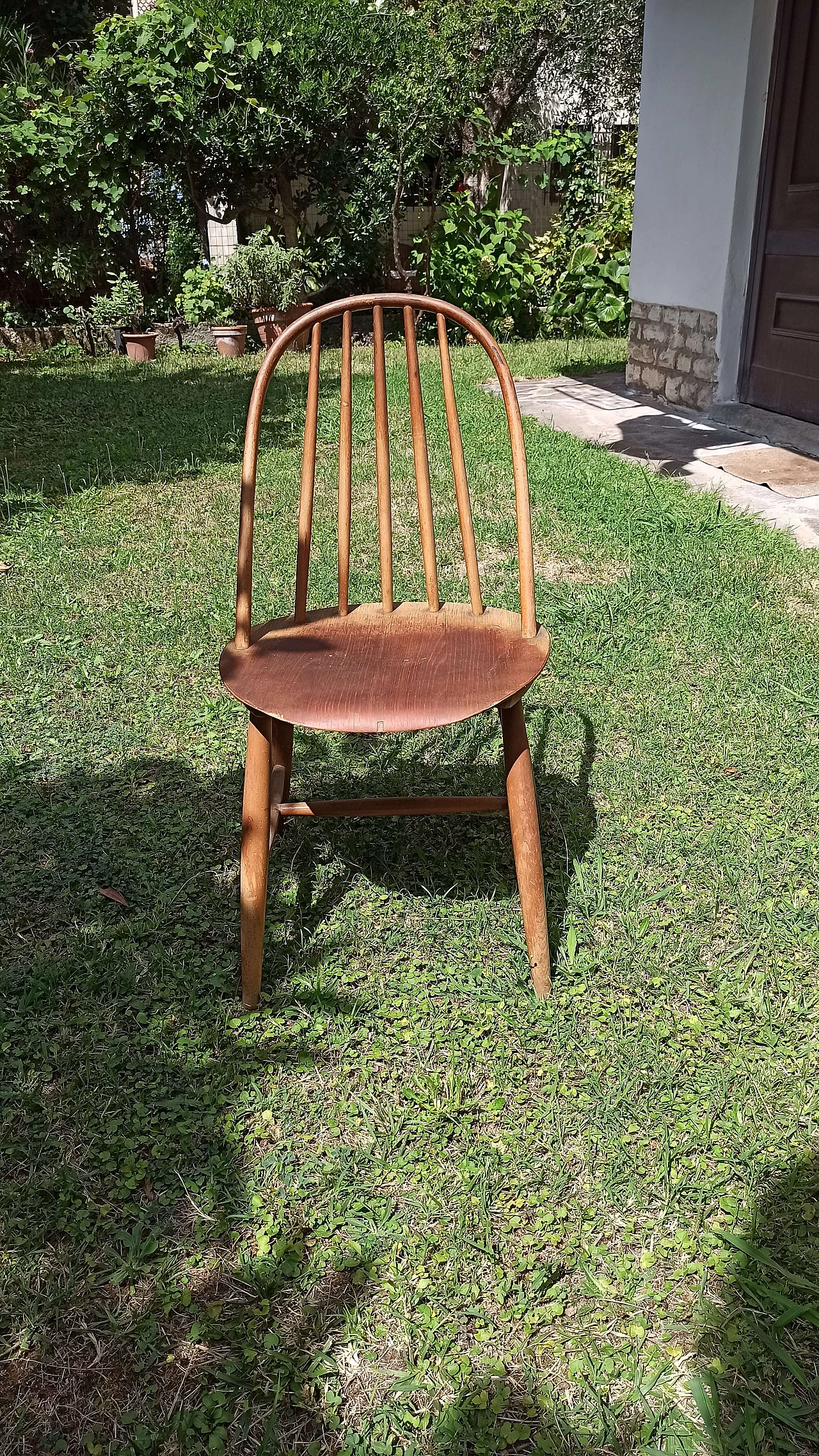 Pair of wood Windsor chairs, 1960s 2