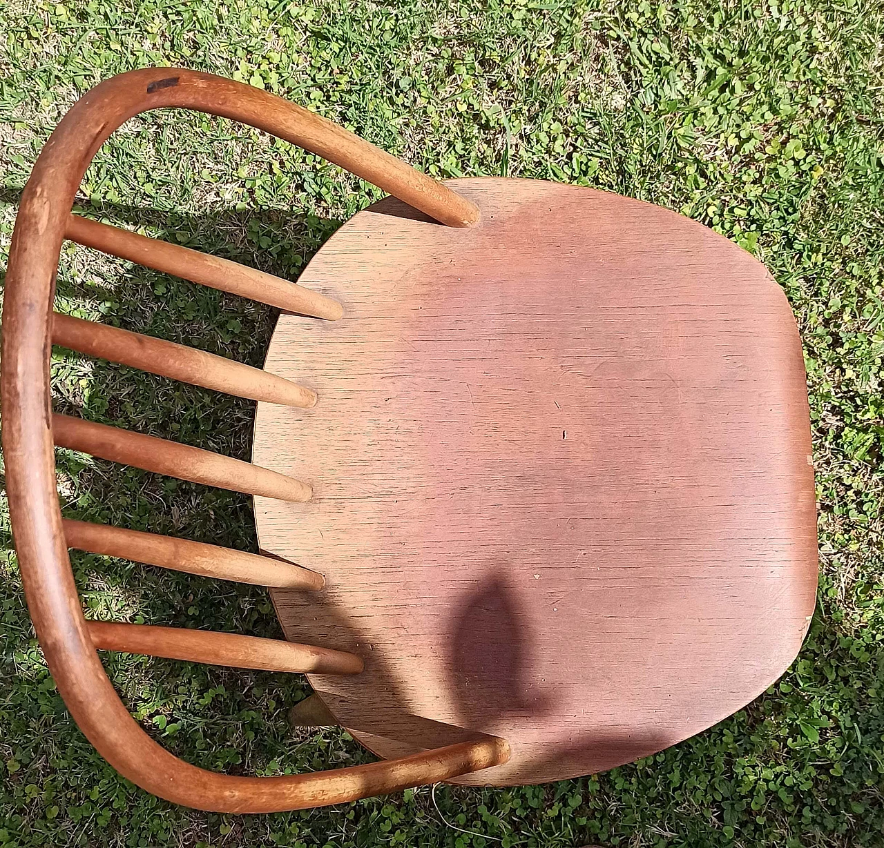 Pair of wood Windsor chairs, 1960s 5