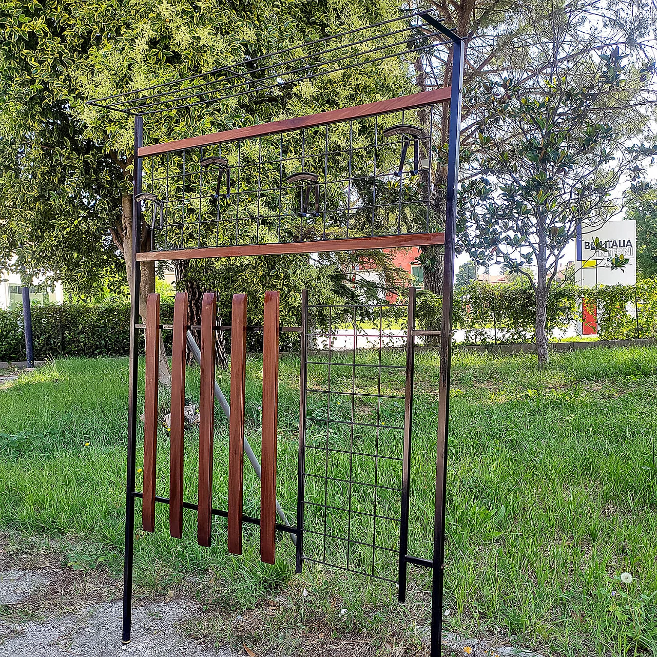 Iron and wood entrance hanger with hatbox, 1960s 2