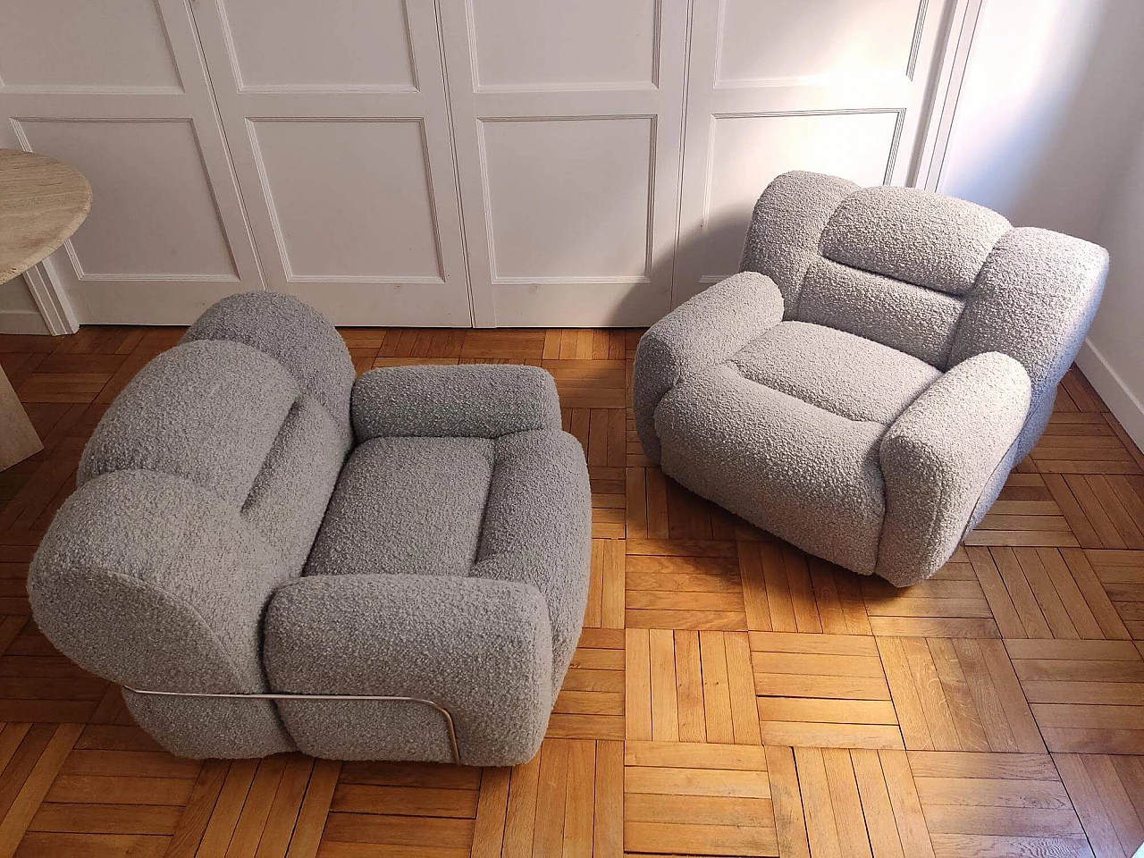 Pair of gray bouclé fabric and chromed metal armchairs, 1970s 2