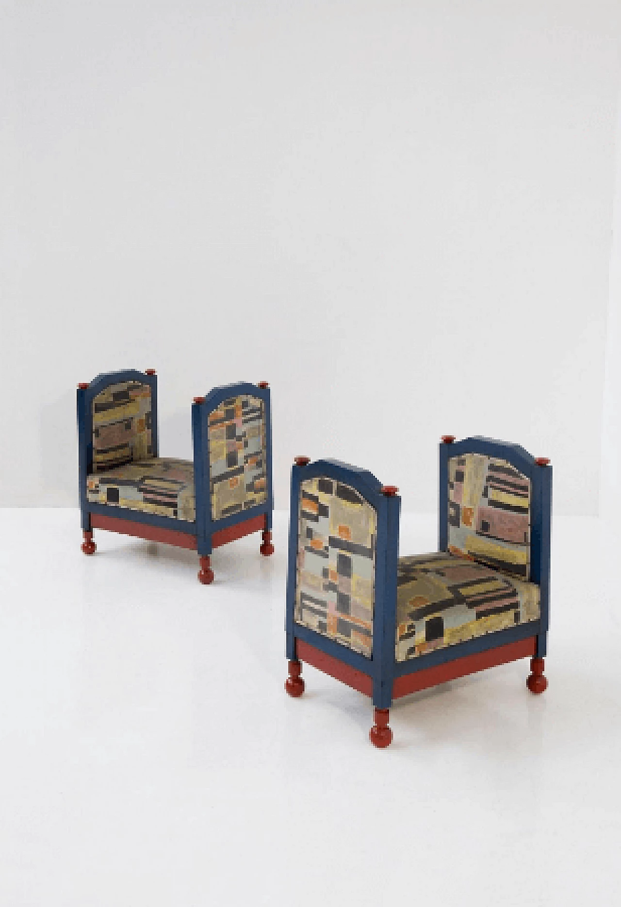 Pair of wood and fabric stools attributed to Luigi Colombo Fillia, 1920s 4