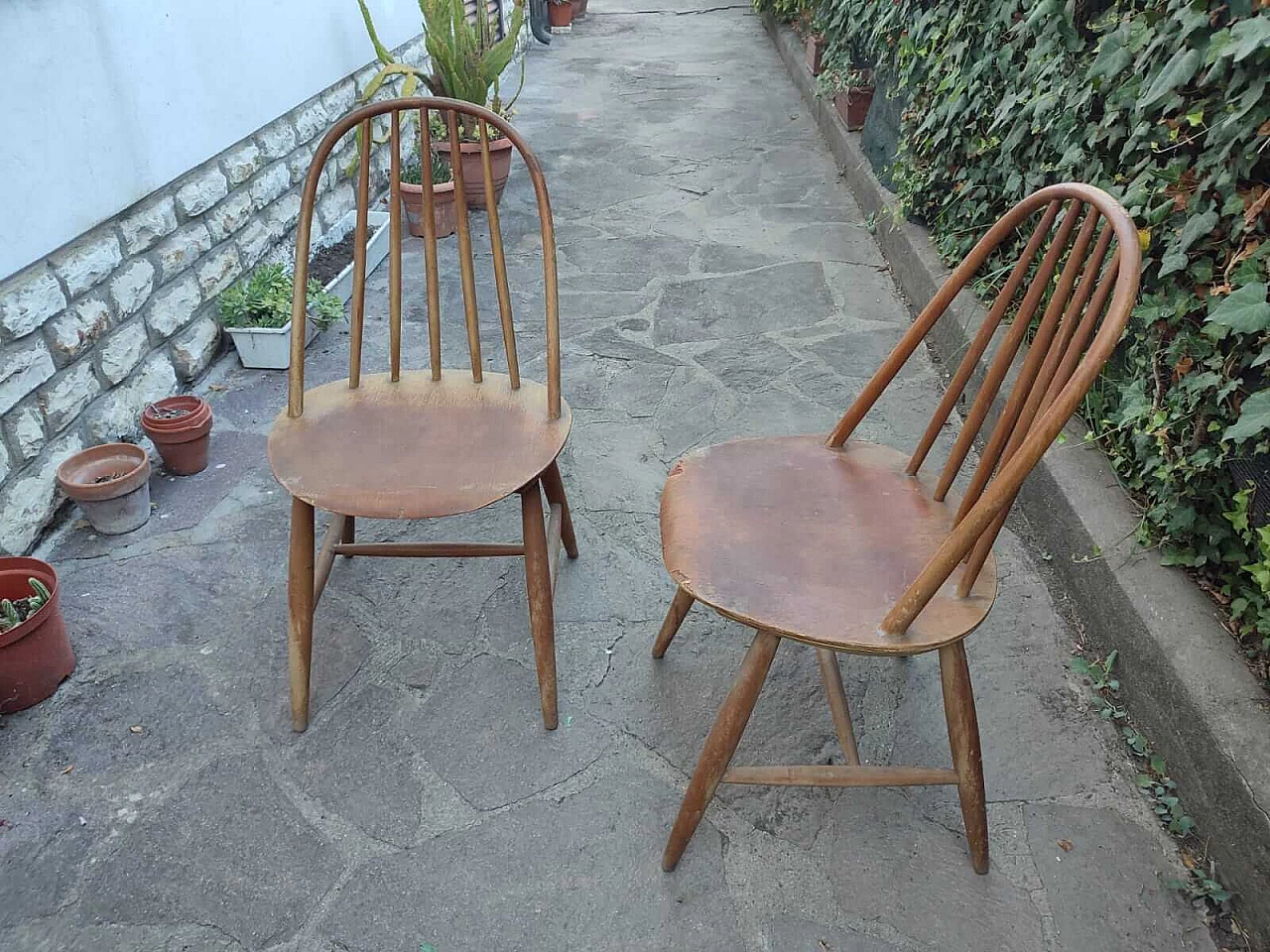 Pair of wood Windsor chairs, 1960s 8