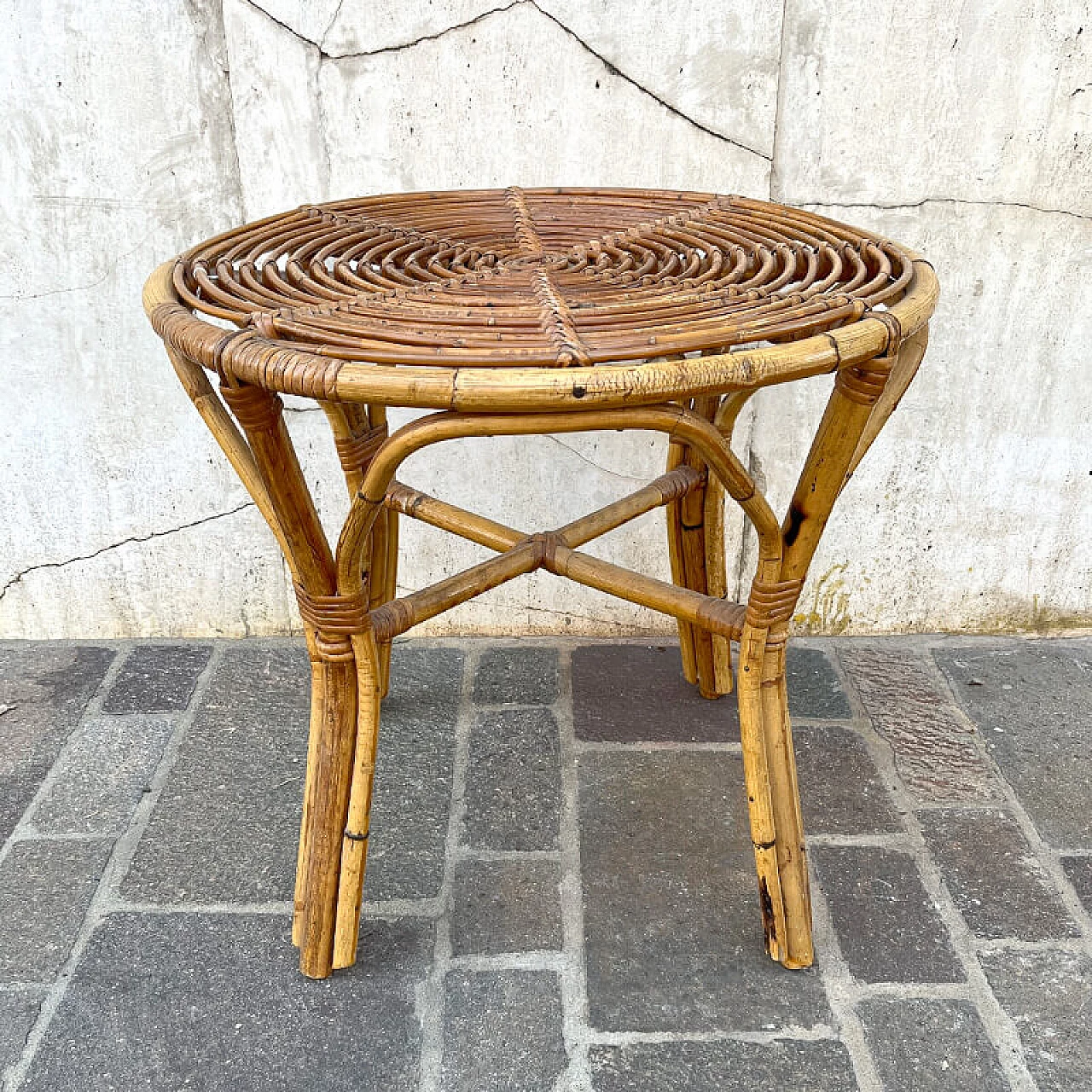 Round bamboo coffee table, 1960s 2