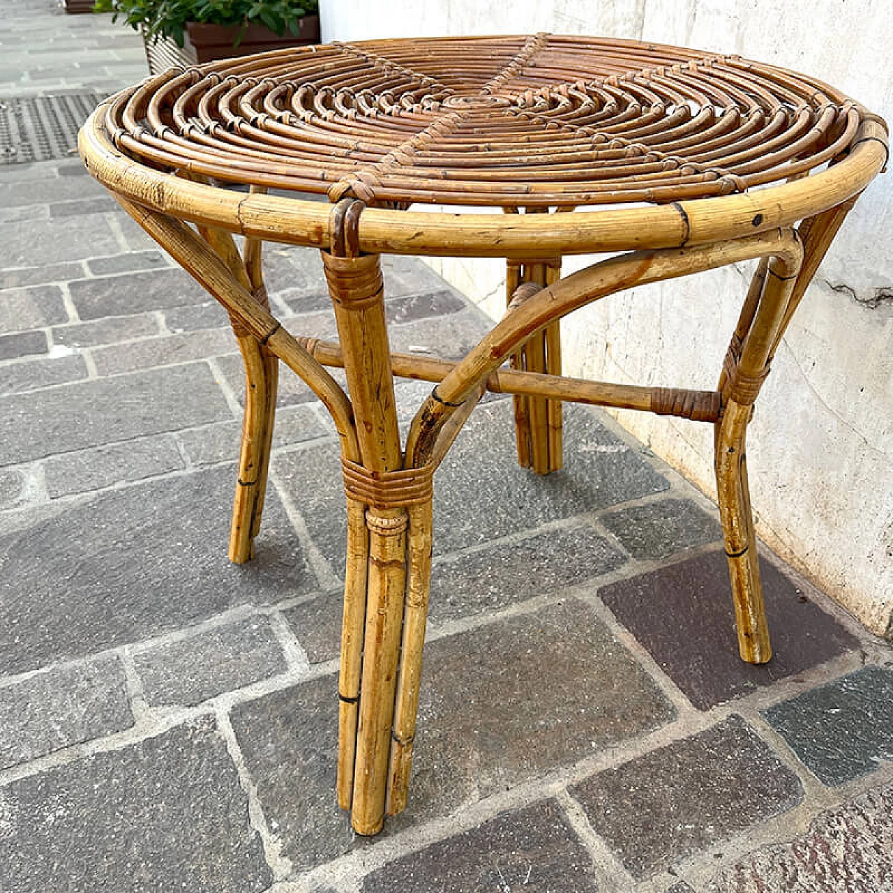 Round bamboo coffee table, 1960s 4