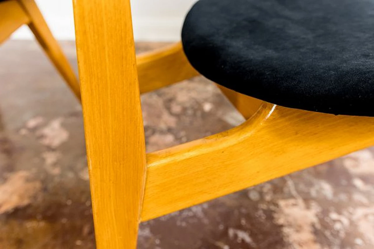 3 Chairs in beech and black fabric by Juliusz Kędziorek, 1960s 4