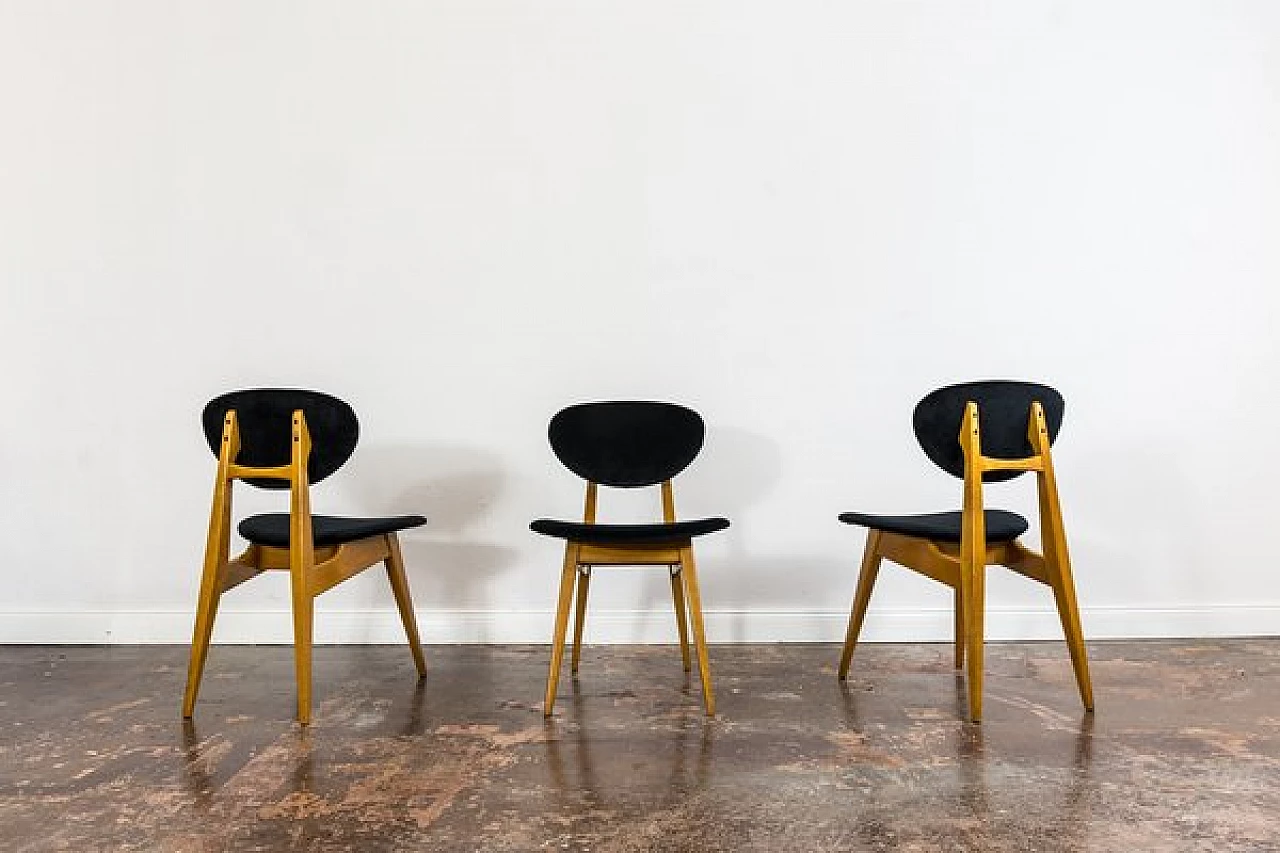 3 Chairs in beech and black fabric by Juliusz Kędziorek, 1960s 13