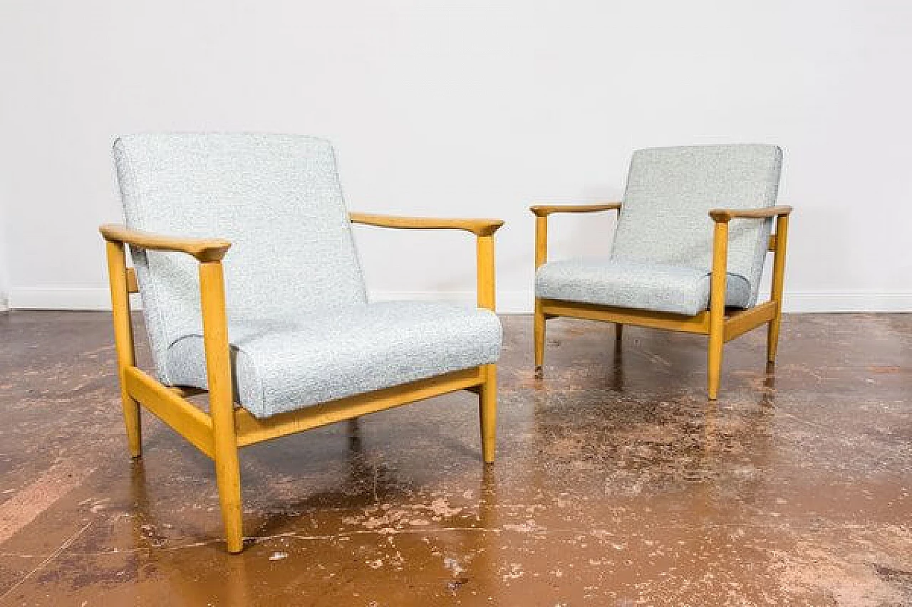 Pair of GFM-142 armchairs by Edmund Homa, 1960s 9