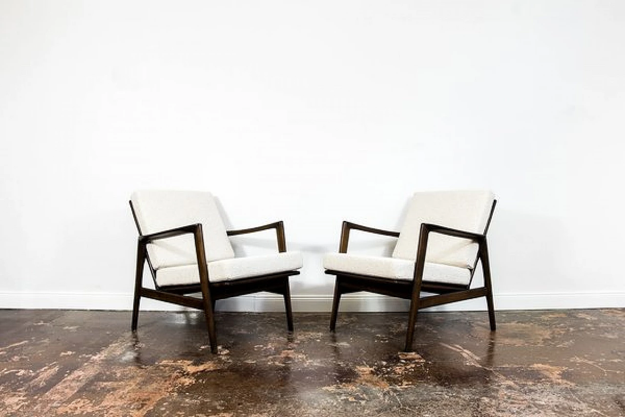 Pair of 300 130 armchairs by Swarzędzkie Fabryki Mebli, 1960s 1