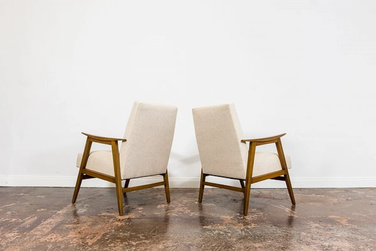 Pair of Chodzież armchairs, 1960s 12