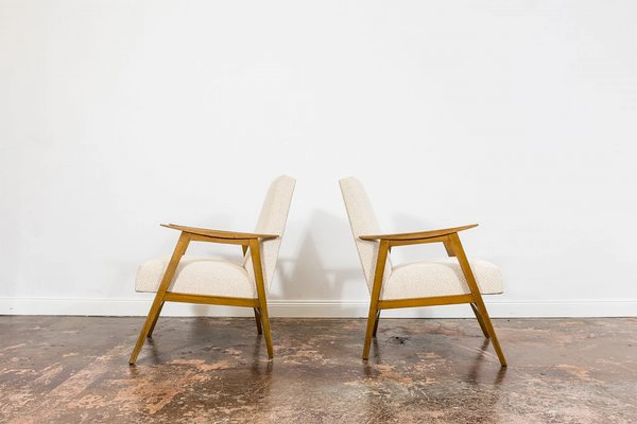 Pair of Chodzież armchairs, 1960s 14