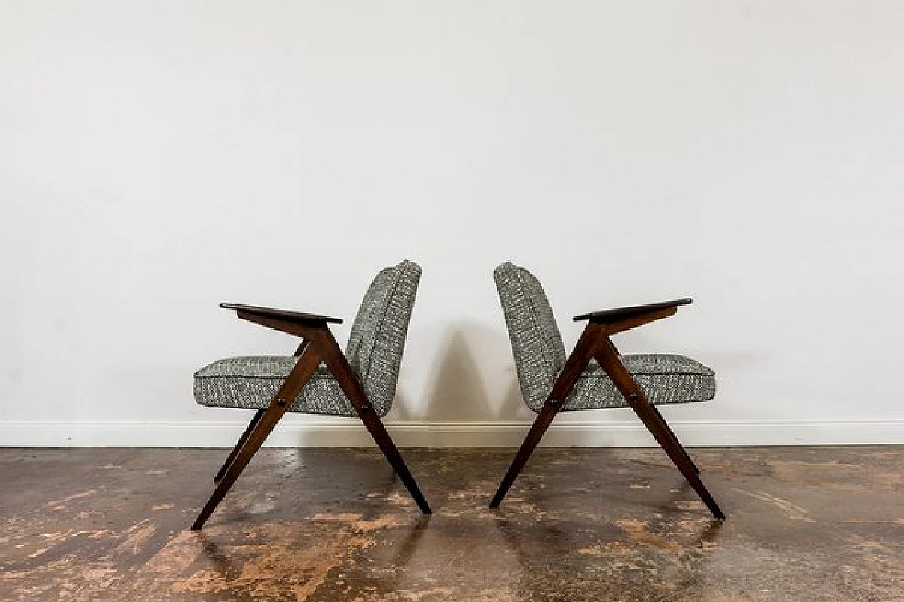 Pair of 300 177 Bunny armchairs, 1960s 12