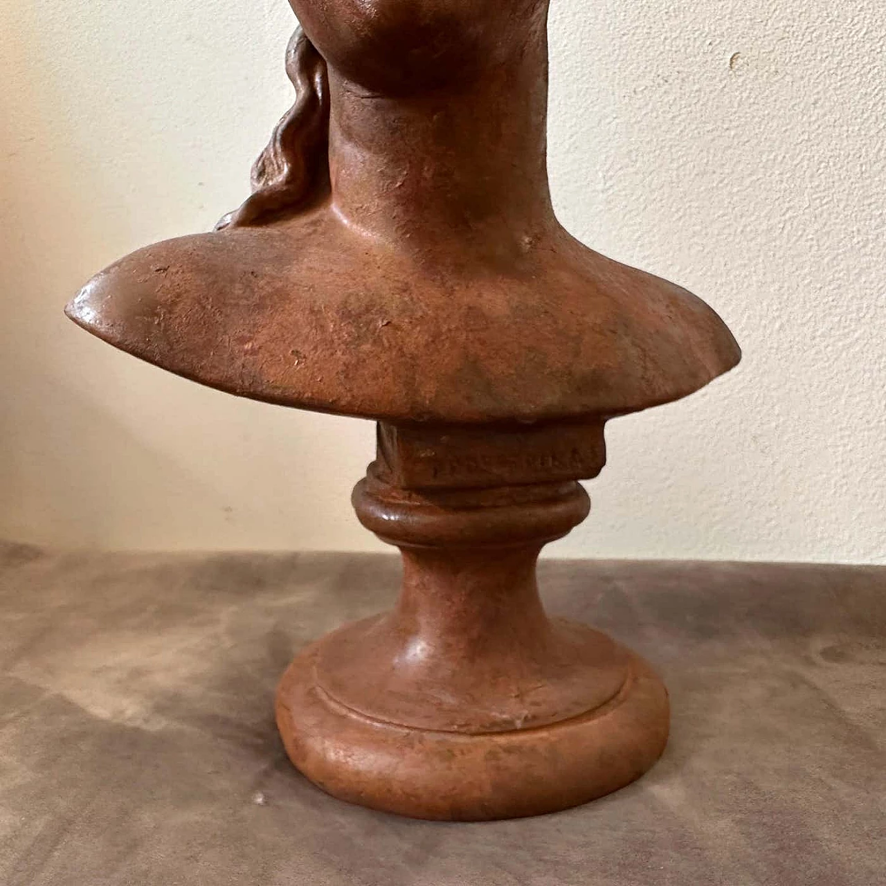 Metal bust of a woman in Neoclassical style with red patina, early 20th century 9