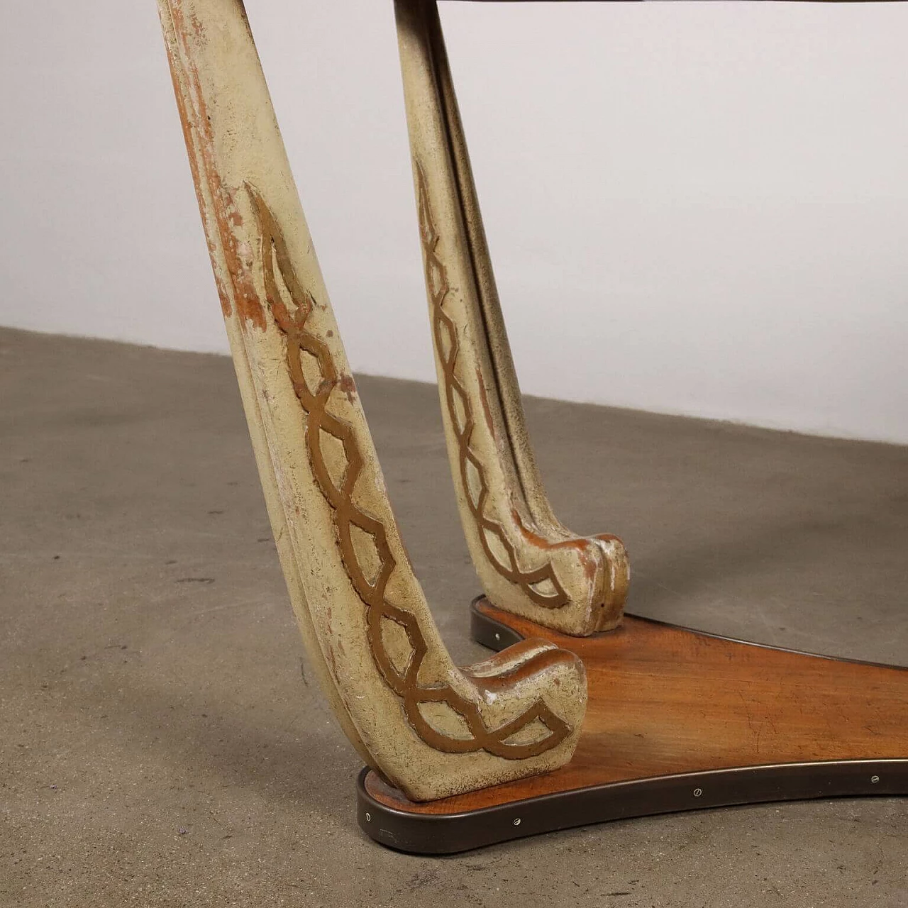 Table with carved and lacquered legs by Consorzio Esposizioni Mobili Cantù, 1950s 4