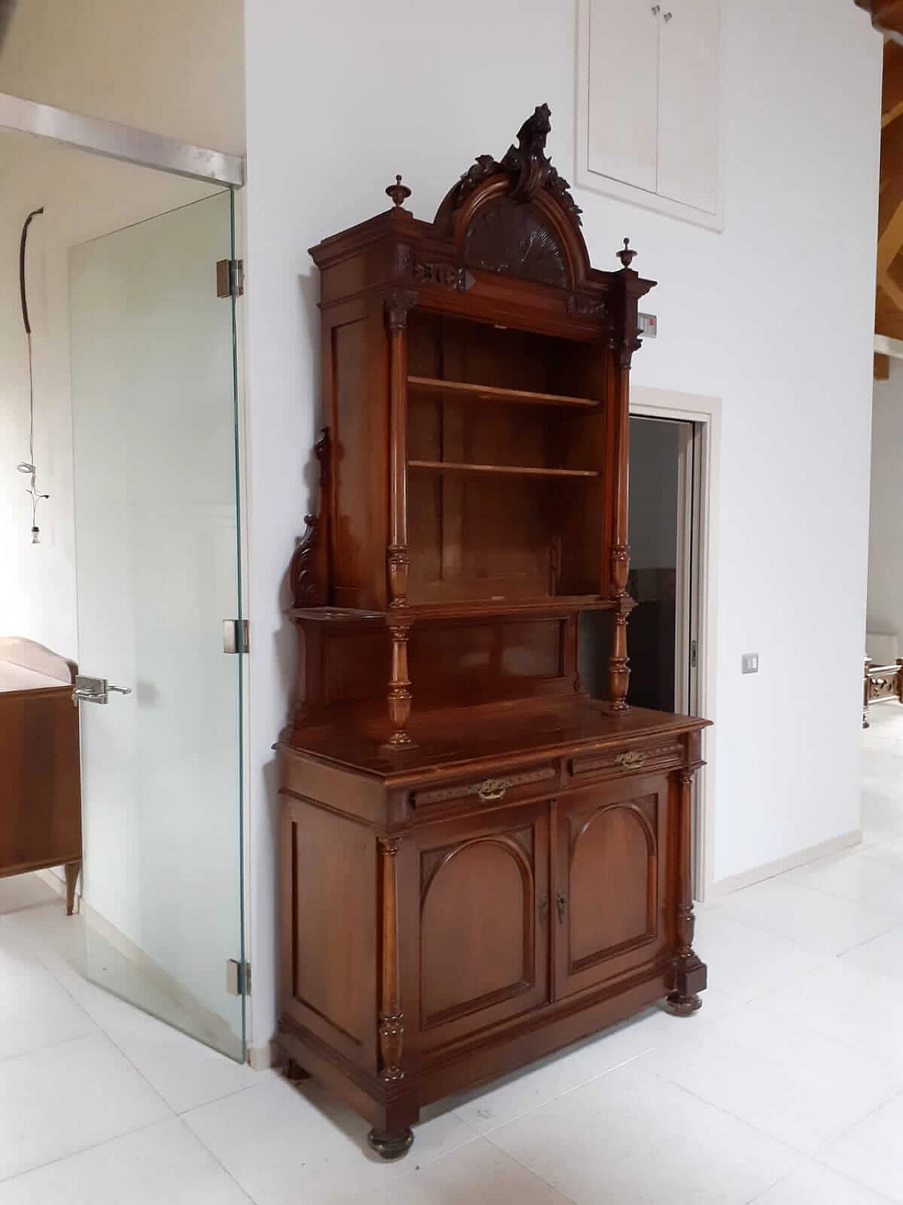 Art Nouveau sideboard in solid walnut, late 19th century 1