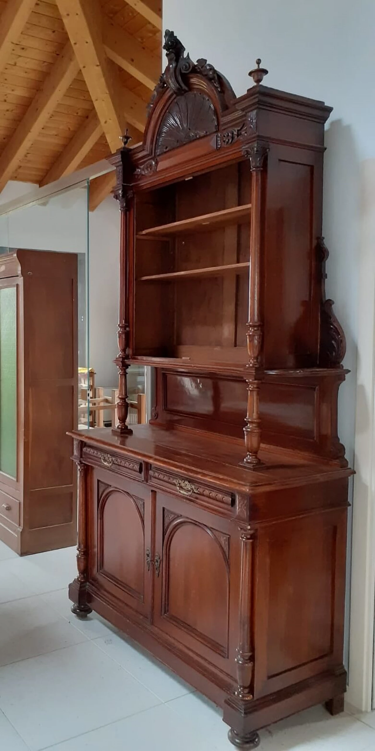 Art Nouveau sideboard in solid walnut, late 19th century 3