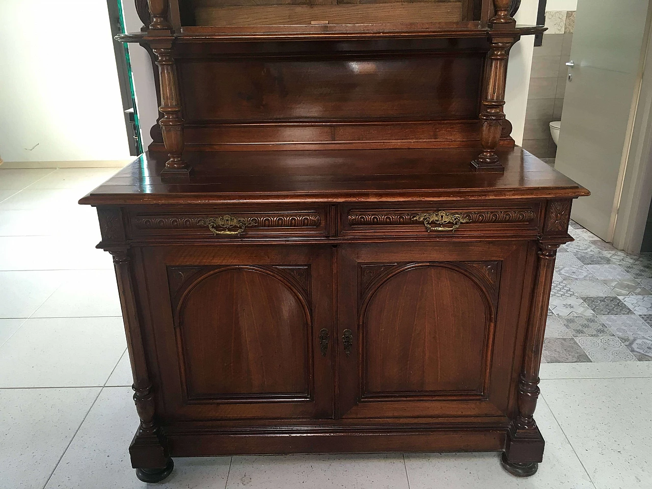 Art Nouveau sideboard in solid walnut, late 19th century 7