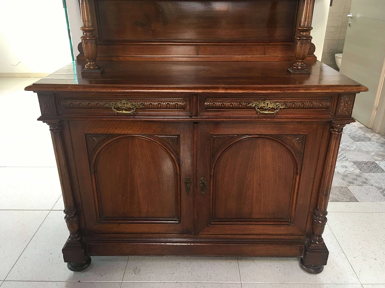 Art Nouveau sideboard in solid walnut, late 19th century 9