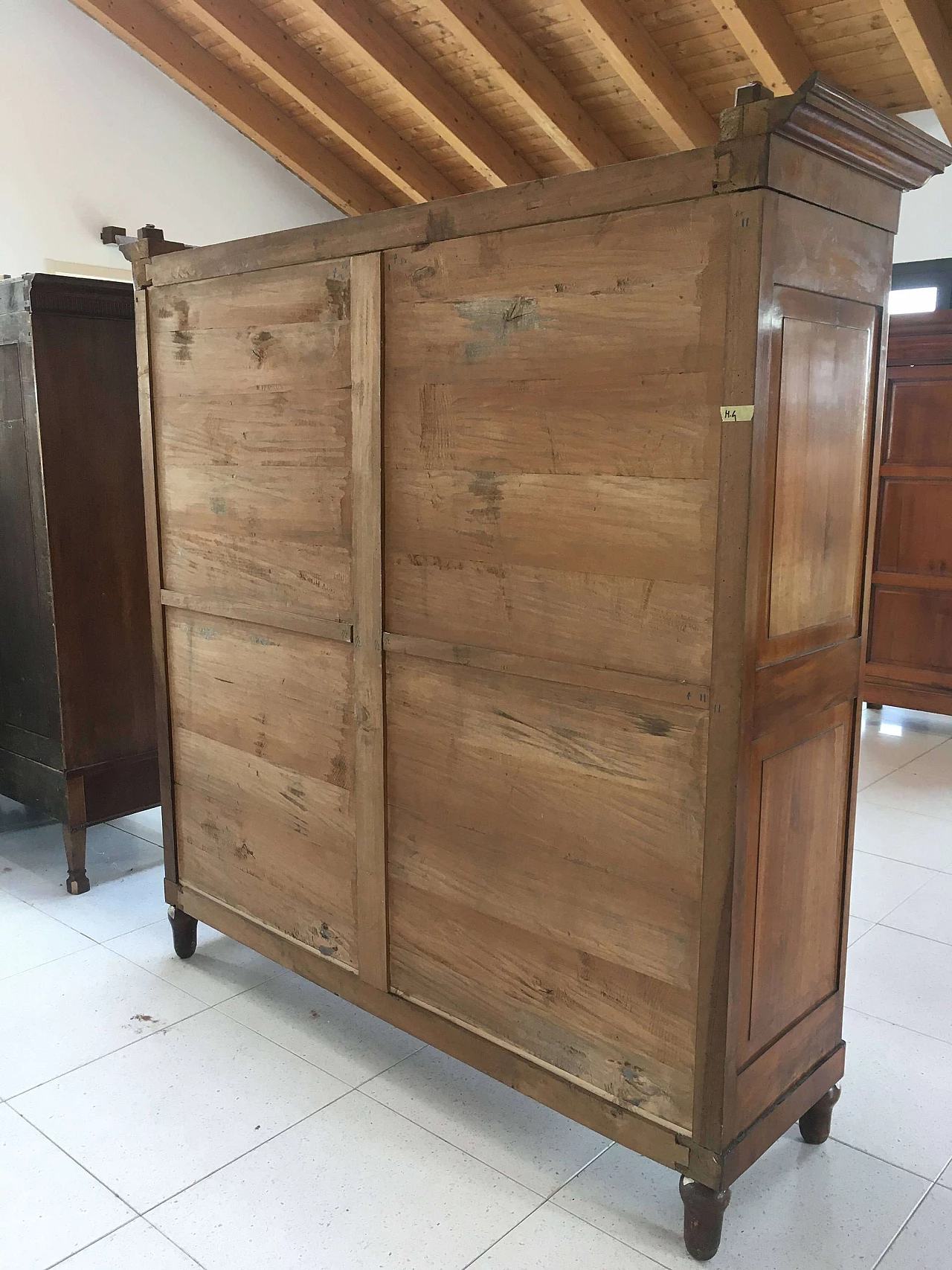 Solid walnut double-door wardrobe, first half of the 19th century 12