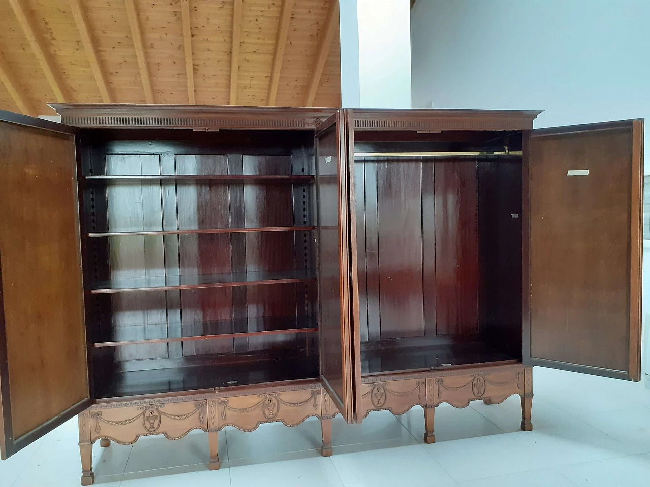 Louis XVI style wardrobe veneered in mahogany, late 19th century 2