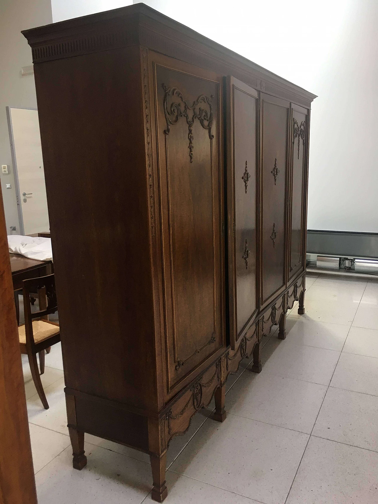 Louis XVI style wardrobe veneered in mahogany, late 19th century 10